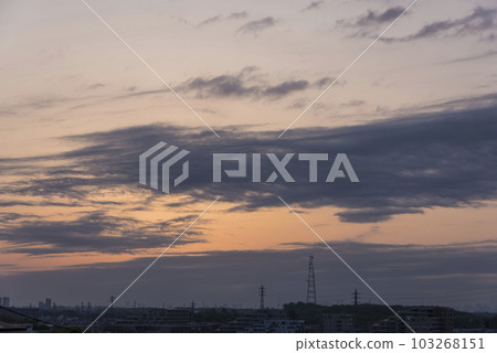 日出，住宅區的早晨，清晨，日出，日出，太陽 103268151
