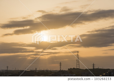 Sunrise, morning in a residential area, early morning, sunrise, sunrise, sun 103268153