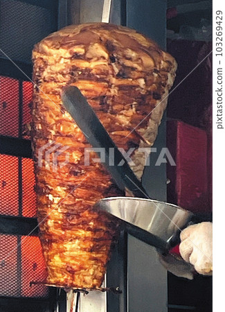 kebab meat cut 103269429