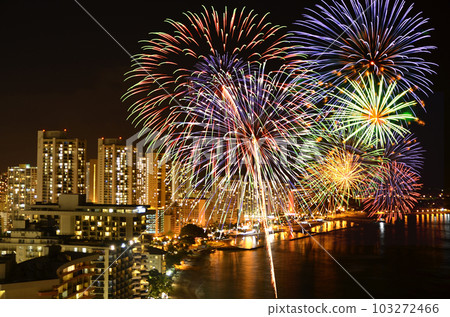 Waikiki Beach Fireworks "Friday Night" 2 Waikiki Beach Fireworks "Friday Night" 2 103272466