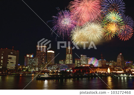 Winter fireworks "Christmas in Minatomirai" 103272468