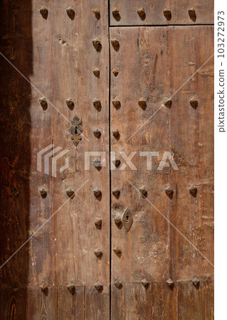 Old wooden door in Mdina, Malta 103272973