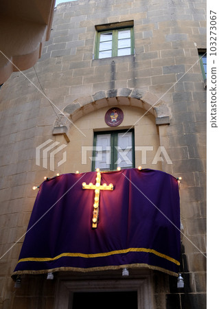 Malta Island House with religious decorations Malta Island House with religious decorations 103273067
