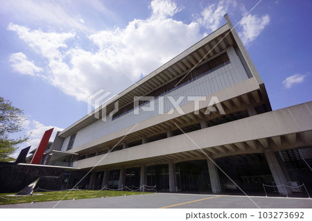 東京國立近代美術館(本館) 東京國立近代美術館(本館) 103273692