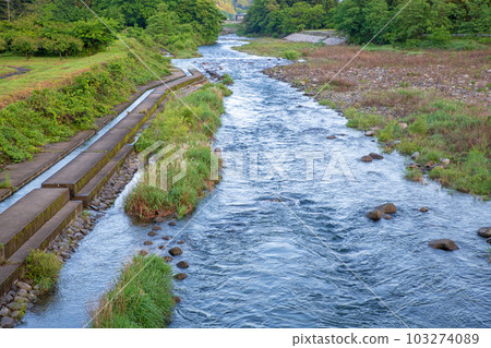 Oashi River View from Hiketa Bridge Fresh green scenery Kanuma City 103274089