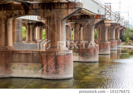 Railway bridge over the Muko River 103276872