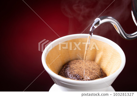 沖泡咖啡 103281327