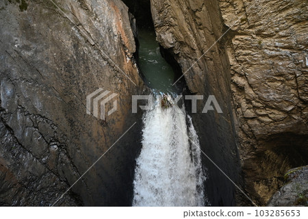 [Switzerland] Trummelbach Falls 103285653