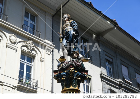[Switzerland Bern Old Town] Fountain of the Goddess of Justice 103285788