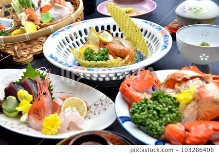 晚飯出來溫泉旅館的懷石料理 103286408