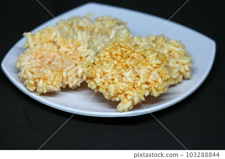 Rengginang, made from Glutinous Rice, Savory and Crunchy. 103288844