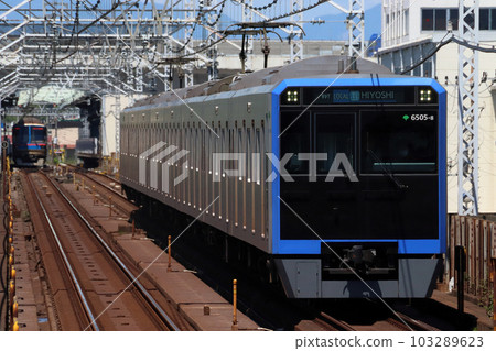 [I]都營地鐵三田線6500系（各站8節車廂：日吉方向） 103289623