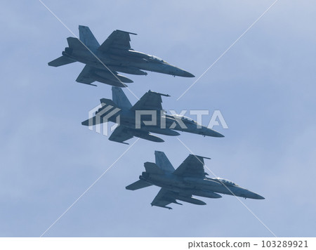 Iwakuni Air Base F/A-18F US Navy VFA-102 formation flight 103289921
