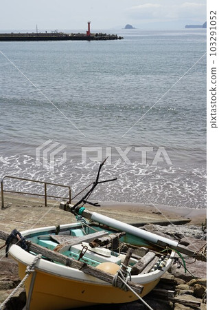 Scenery around Usami Port in Ito City, Shizuoka Prefecture 103291052