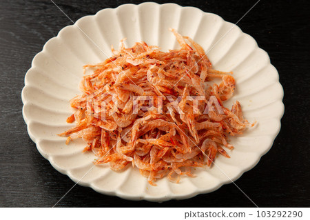 dried shrimp 103292290