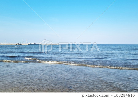 Beautiful cold Baltic Sea on a sunny day. 103294610
