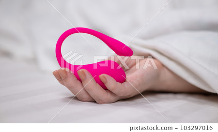 pink curved vibrator Amazon.com: 6