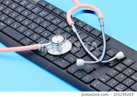 Medical image (computer and stethoscope) Medical image (computer and stethoscope) 103299265