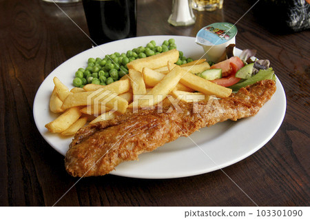 Fish and chips (London pub) 103301090