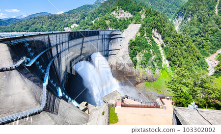 Kurobe Dam in early summer Kurobe Dam in early summer 103302002