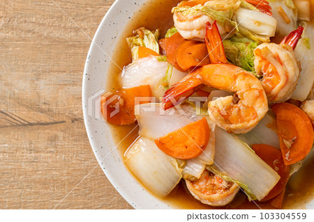 stir-fried Chinese cabbage with shrimps 103304559