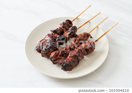 grilled chicken liver skewer yakitori serve in izakaya style grilled chicken liver skewer yakitori serve in izakaya style 103304810