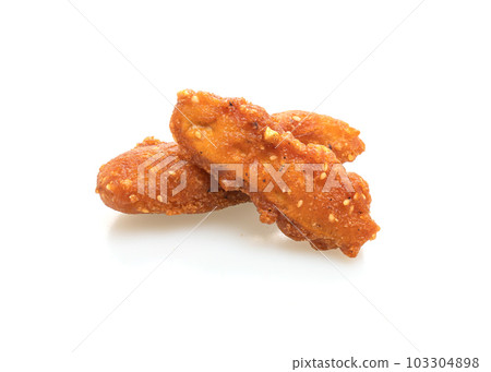 deep fried potatoes on white 103304898