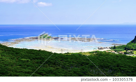 Scenery seen from Mt. Chijin in Izena Island, Okinawa Prefecture Scenery seen from Mt. Chijin in Izena Island, Okinawa Prefecture 103305376