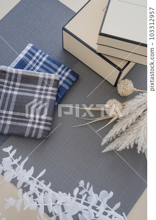 Image of everyday interior goods 103312957