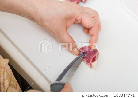 [家庭主婦用血準備烤雞肉串心] 103314771