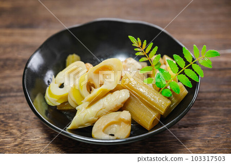 Boiled madake bamboo 103317503