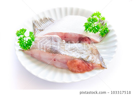 Fillet of flounder with roe 103317518