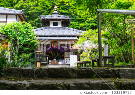 Fudodo, Sorin-in Temple (Yamashina Shoten) in Yamashina Ward, Kyoto City Fudodo, Sorin-in Temple (Yamashina Shoten) in Yamashina Ward, Kyoto City 103319753