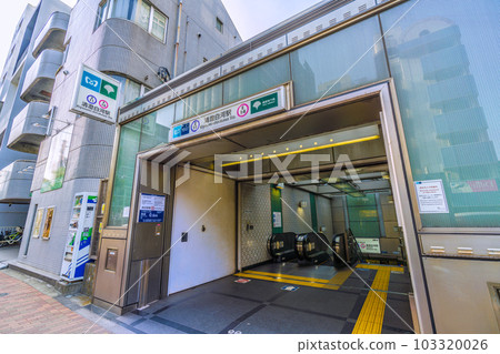 Tokyo cityscape in Japan Looking at Kiyosumi Shirakawa Station (entrance B1) etc. Tokyo cityscape in Japan Looking at Kiyosumi Shirakawa Station (entrance B1) etc. 103320026