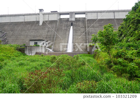 Togo Dam (Concrete Gravity Dam) 103321209