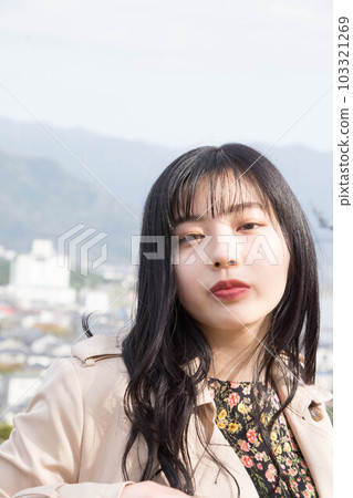 long hair woman 103321269