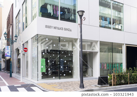 銀座 商店 正面 103321943