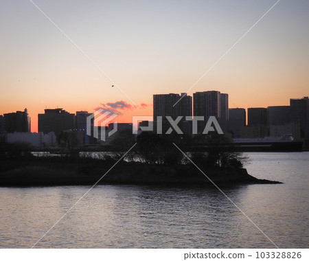 台場冬天的傍晚 台場冬天的傍晚 103328826