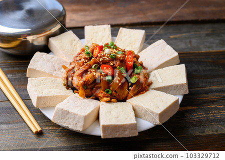 Korean food, Tofu and stir fried kimchi with pork (Dubu Kimchi) Korean food, Tofu and stir fried kimchi with pork (Dubu Kimchi) 103329712
