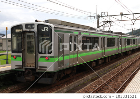 Joetsu Line E127 series (Echigo Nakazato ⇔ Nagaoka) in temporary operation during Nagaoka Fireworks 103331521
