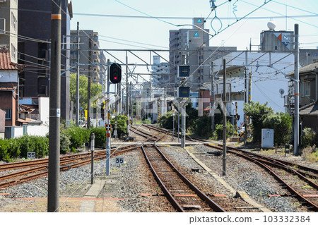 山口縣宇部市宇部新川站附近的鐵路道口 103332384