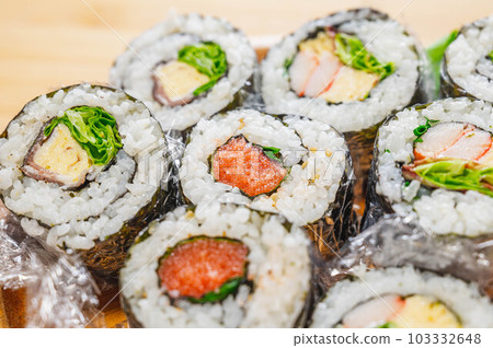 Homemade rice balls 103332648