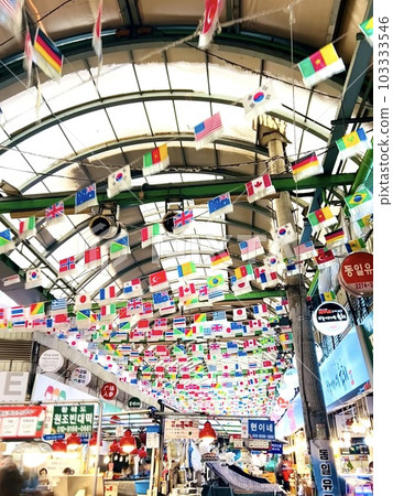 Scenery of Gwangjang Market, Seoul, South Korea Scenery of Gwangjang Market, Seoul, South Korea 103333546