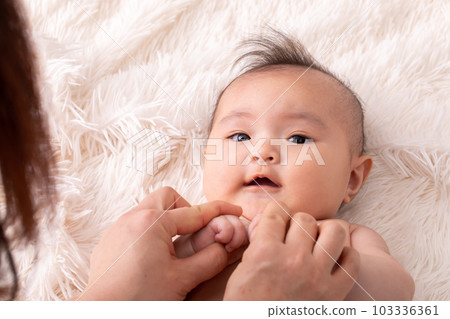 躺著的寶寶 103336361