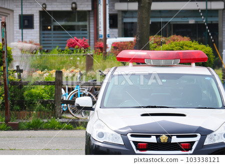 警車停放時 警車停放時 103338121