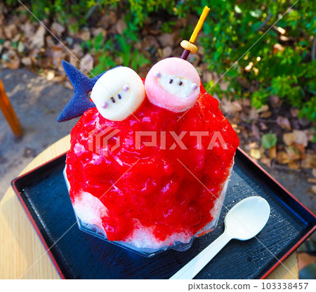 With Nagoya Castle Strawberry Shaved Ice Ninja With Nagoya Castle Strawberry Shaved Ice Ninja 103338457
