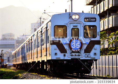 2001 Last day of operation of Wadamisaki Line Kiha 35 series 300 series 103339634