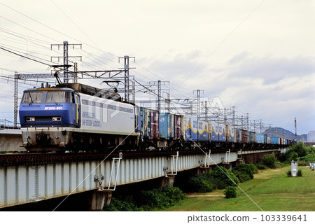 2001 EF200-901 container freight train running on the Sanyo Line 103339641