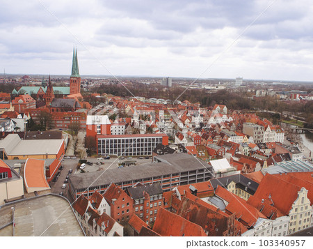 呂貝克老城街道 103340957