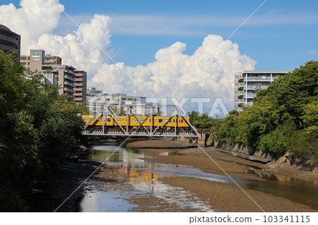Yamaguchi Prefecture, Ube City, Shinjigawa 103341115